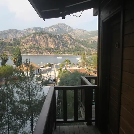 Hotel Ali's *
